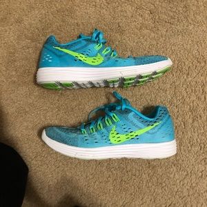 Women’s Nike Lunarlon Neutral Ride Running shoes